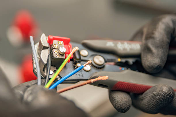 Best Electrical Contractors for Businesses  in River Rouge, MI